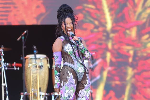 Bilder des Jahres 2023, Entertainment 03 März Entertainment Themen der Woche KW12 Entertainment Bilder des Tages Larissa Luz Performs at Lollapalooza 2023 Musical Show in Brazil. (INT) Larissa Luz Performs at Lollapalooza 2023 Musical Show in Brazil. March 26, 2023, Sao Paulo, Brazil: Larissa Luz performed live on Budweiser stage at the 10th edition of Lollapalooza 2023 in Sao Paulo, Brazil, on Domingo (26) at the Interlagos Autodrome Racetrack. Credit: Leco Viana Thenews2 Larissa Luz Performs at Lollapalooza 2023 Musical Show in Brazil.  Copyright: xLecoxVianax