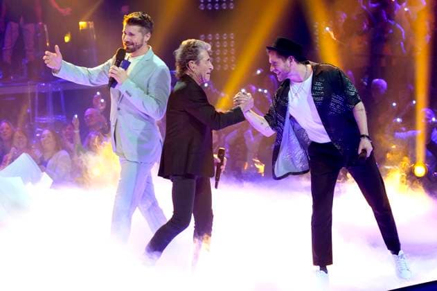 Thore Schölermann, Peter Maffay und Johannes Oerding bei der Aufzeichung der SAT.1 Geburtstags-Gala Happy Birthday Tabaluga! Die große Show mit Peter Maffay und Freunden im Studio H in Adlershof. Berlin, 12.02.2023 *** Thore Schölermann, Peter Maffay and Johannes Oerding at the recording of the SAT 1 birthday gala Happy Birthday Tabaluga The big show with Peter Maffay and friends at Studio H in Adlershof Berlin, 12 02 2023 Foto:xT.xBartillax xFuturexImage
