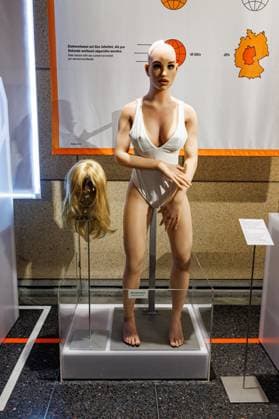 Die lebensechte digitale Sexpuppe Harmony - Die Ausstellung DeutschlandDigital vom 24. März 2023 bis 04. Februar 2024 im Haus der Geschichte in Bonn 30.03.2023 Bonn Gronau NRW Deutschland