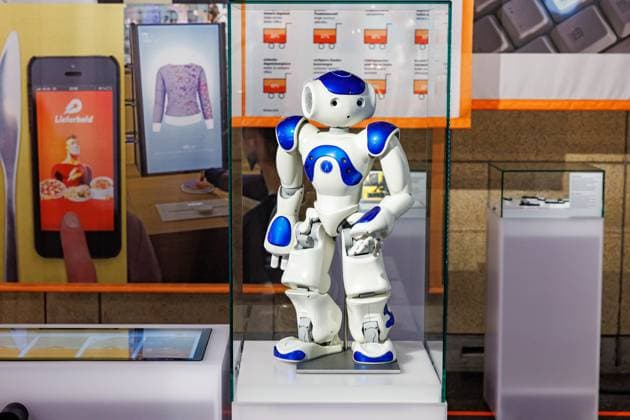 Der Sprachroboter Nao hilft Kindern das erlernen einer Zweitsprache - Die Ausstellung DeutschlandDigital vom 24. März 2023 bis 04. Februar 2024 im Haus der Geschichte in Bonn 30.03.2023 Bonn Gronau NRW Deutschland