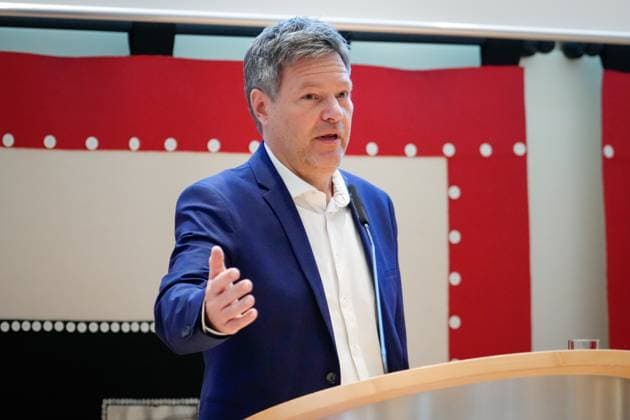 Canada Deutschland Energie Konferenz in Berlin Aktuell, 30.03.2023, Berlin, Wirtschafts- und Klimaminister Robert Habeck (Gruene) im Portrait bei der Canada Germany Energy Conferenz in der Canadischen Botschaft in Berlin Berlin Berlin Deutschland