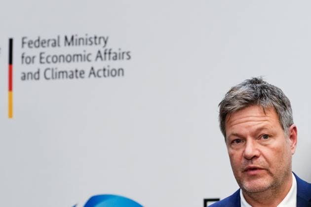 Canada Deutschland Energie Konferenz in Berlin Aktuell, 30.03.2023, Berlin, Wirtschafts- und Klimaminister Robert Habeck (Gruene) im Portrait beim Pressestatement im Anschluss an die Canada Germany Energy Conferenz in der Canadischen Botschaft in Berlin Berlin Berlin Deutschland