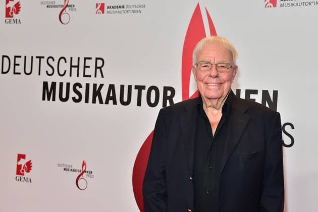 Deutscher MusikAutorenPreis 2023 Christian Hans Bruhn ist einer der erfolgreichsten deutschen Komponisten und Musikproduzenten der Schlagerbranche Ankunft roter Teppich zur 14. Preisverleihung, Deutscher MusikAutorenPreis 2023 am 30. März in Berlin