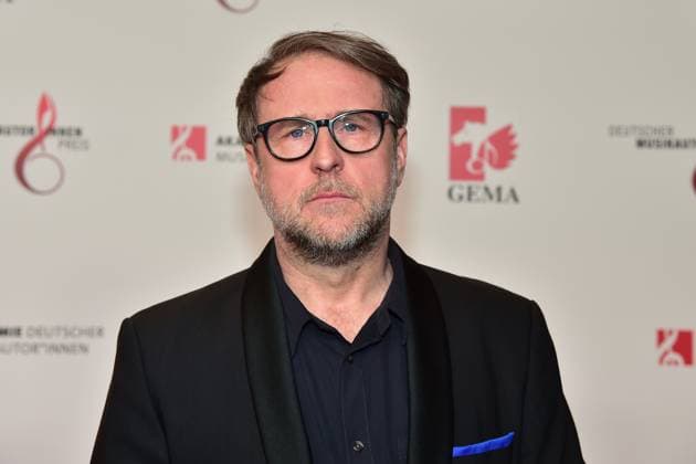 Deutscher MusikAutorenPreis 2023 Bjarne Mädel, Schauspieler Ankunft roter Teppich zur 14. Preisverleihung, Deutscher MusikAutorenPreis 2023 am 30. März in Berlin