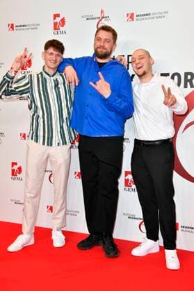 Miksu & Macloud beim 14. Deutschen Musikautor*innenpreis der GEMA 2023 im Hotel The Ritz-Carlton. Berlin, 30.03.2023