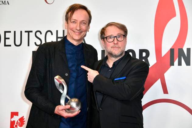 Volker Bertelmann und Bjarne Mädel beim 14. Deutschen Musikautor*innenpreis der GEMA 2023 im Hotel The Ritz-Carlton. Berlin, 30.03.2023