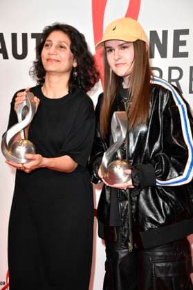 Farzia Fallah und Luna beim 14. Deutschen Musikautor*innenpreis der GEMA 2023 im Hotel The Ritz-Carlton. Berlin, 30.03.2023