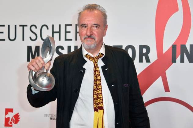 Fabio Nieder beim 14. Deutschen Musikautor*innenpreis der GEMA 2023 im Hotel The Ritz-Carlton. Berlin, 30.03.2023