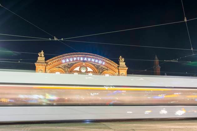 railway station Hauptbahnhof, streetcar Bremen Bremen Germany