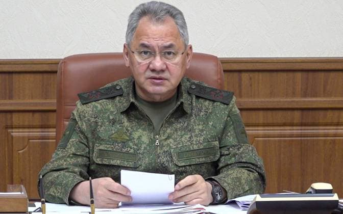 News Themen der Woche KW13 News Bilder des Tages RUSSIA - APRIL 1, 2023: Russia s Defence Minister Sergei Shoigu chairs a meeting on ammunition supply to troops at the headquarters of the Joint Group of Forces. Best quality available. Video screen grab. Russian Defence Ministry TASS  58175884