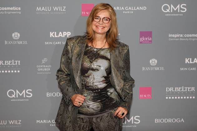 Maren Gilzer bei der Verleihung des Deutschen Kosmetikpreises Gloria 2023 im Rahmen der Beauty Düsseldorf in Halle 10 auf dem Messegelände. Düsseldorf, 01.04.2023 Foto:xR.xSchmiegeltx xFuturexImage