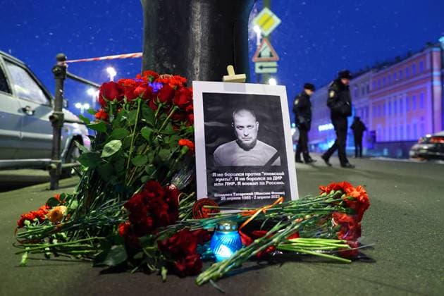 Bilder des Jahres 2023, News 04 April News Themen der Woche KW13 News Bilder des Tages April 2, 2023. - Russia, Saint-Petersburg. - Consequences of the explosion in the cafe Street Food Bar No. 1 on Universitetskaya embankment. As a result of the explosion, war correspondent Vladlen Tatarsky was killed. The IED that went off in the cafe was hidden in a figurine given to Tatarsky, law enforcement officials said. AlexanderxKulebyakin