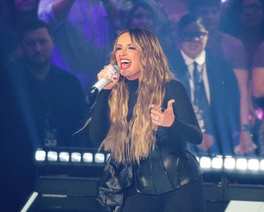 April 2, 2023, Austin, TX, USA: Carly Pearce, Gwen Stefani perform during the 2023 CMT Music Awards at Moody Center on April 02, 2023 in Austin, Texas. Austin USA - ZUMAs181 20230402_zea_s181_232 Copyright: xAmyxPricex
