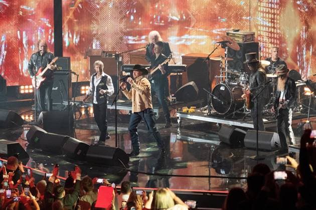 April 2, 2023, Austin, TX, USA: Warren Haynes, Paul Rodgers, Chuck Leavell, Cody Johnson, Slash, Billy Gibbons perform during the 2023 CMT Music Awards at Moody Center on April 02, 2023 in Austin, Texas. Austin USA - ZUMAs181 20230402_zea_s181_437 Copyright: xAmyxPricex