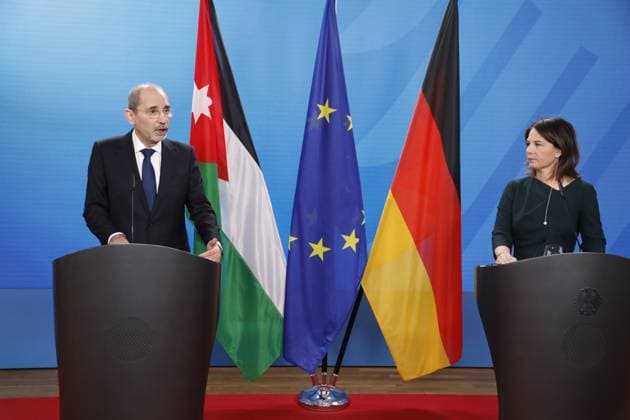 News Themen der Woche KW14 Ayman al-Safadi, Außenminister des Haschemitischen Königreichs Jordanien, Annalena Baerbock, Bundesministerin des Auswärtigen, Deutschland, Berlin, Pressekonferenz BM‘in Baerbock, ,Außenminister des Haschemitischen Königreichs Jordanien, Safadi. *** Ayman al Safadi, Foreign Minister of the Hashemite Kingdom of Jordan, Annalena Baerbock, Federal Minister of Foreign Affairs, Germany, Berlin, Press Conference BMin Baerbock, ,Foreign Minister of the Hashemite Kingdom of Jordan, Safadi