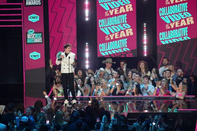 April 2, 2023, Austin, TX, United States: Presenter NOAN SCHNAPP at the 2023 Country Music Awards (CMT) held for the first time in Austin, Texas on April 2, 2023 at the Moody Center before a sold out crowd. Austin United States - ZUMAd150 20230402_znp_d150_198 Copyright: xBobxDaemmrichx