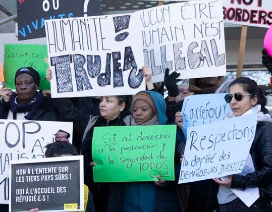 April 4, 2023, Montreal, PQ, Canada: Refugees and their supporters call for open borders as they take part in a protest in front of Prime Minister Justin Trudeau s riding office, in Montreal, Tuesday, April 4, 2023. Montreal Canada  - ZUMAc35_ 20230404_zaf_c35_050 Copyright: xRyanxRemiorzx