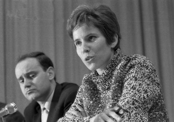 Persönlichkeiten aus 1965-71 DEU, Deutschland, Dortmund: Persönlichkeiten aus der Politik, Wirtschaft und Kultur aus den Jahren 1965-71. Beate Klarsfeld ( Politikerin) ohrfeigte Kiesinger DEU, Germany, Dortmund: Personalities from politics, business and culture from the years 1965-71. NRW *** Personalities from 1965 71 DEU, Germany, Dortmund Personalities from politics, business and culture from the years 1965 71 Beate Klarsfeld Politician slapped Kiesinger DEU, Germany, Dortmund Personalities from politics, business and culture from the years 1965 71 NRW