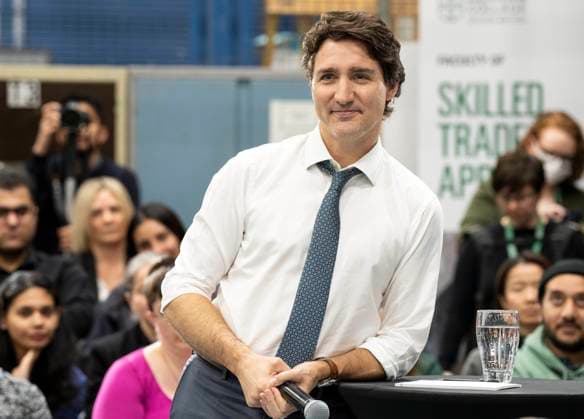 April 5, 2023, Whitby, ON, Canada: Prime Minister Justin Trudeau holds a local townhall with students from Durham College, in Whitby, Ont., Wednesday, April 5, 2023. Whitby Canada  - ZUMAc35_ 20230405_zaf_c35_121 Copyright: xChrisxYoungx