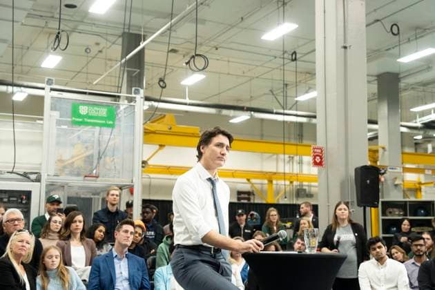 April 5, 2023, Whitby, ON, Canada: Prime Minister Justin Trudeau holds a local townhall with students from Durham College, in Whitby, Ont. on Wednesday, April 5, 2023. Whitby Canada  - ZUMAc35_ 20230405_zaf_c35_214 Copyright: xChrisxYoungx