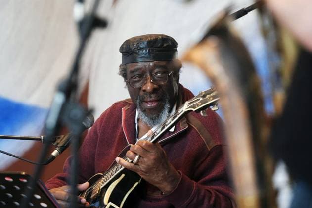 Jazz Festival Ruhr *** NUR FÜR REDAKTIONELLE ZWECKE *** EDITORIAL USE ONLY ***<p>James Blood Ulmer beim Soundcheck vor seinem Auftritt im Kunstmuseum auf am Sonntag, 08. April in Bochum. Ulmer und die Begleitband The Thing sind der Topact des Ruhr Jazzfestival, welches drei Tage dauert. Deutschland NRW Bochum Copyright: DietmarxWäsche *** Jazz Festival Ruhr *** ONLY FOR EDITORIAL PURPOSE *** EDITORIAL USE ONLY *** P James Blood Ulmer at Soundcheck before his Appearance at Museum of Art at on Sunday, 08 April in Bochum Ulmer and the Begleitband The Thing are the top act of Ruhr jazz festival, which Three Days takes Germany NRW Bochum Copyright DietmarxLaundry Copyright: DietmarxWäsche docnrwhugopicture182429511 EDITORIAL USE ONLY