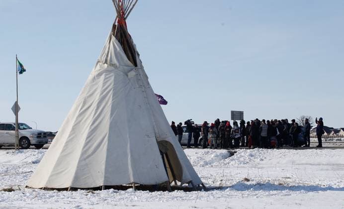 April 6, 2023, Winnipeg, MANITOBA, CANADA: A teepee is shown as Christopher Traverse, Chief of Lake St. Martin First Nation speaks to the media at Winnipegs Brady Landfill just outside the city, Thursday, April 6, 2023. Traverse and community members spoke about the recent discovery of Linda Beardys body in the landfill. Winnipeg CANADA  - ZUMAc35_ 20230406_zaf_c35_167 Copyright: xJohnxWoodsx
