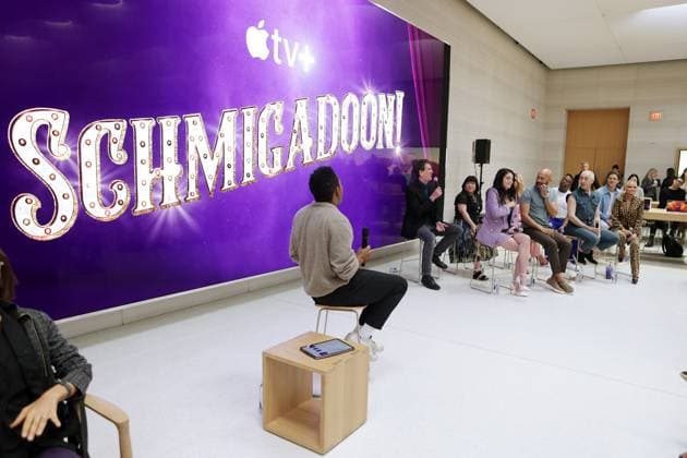 Entertainment Themen der Woche KW14 Entertainment Bilder des Tages Clips and Conversation Apple retail store event for the EMMY award-winning Apple TV+ comedy series Schmigadoon! season 2 at Apple Fifth Avenue. Featuring: Cinco Paul, Ann Harada, Jane Krakowski, Tituss Burgess, Aaron Tveit, Cecily Strong, Keegan- Michael Key, Alan Cumming, Kristen Chenoweth Where: New York City, New York, United States When: 07 Apr 2023 Credit: Dave Allocca Starpix for Apple Startraksphoto.com Copyright: xx 52598834 EDITORIAL USE ONLY. NOT FOR USE BY NEWSPAPERS BASED IN THE UK.