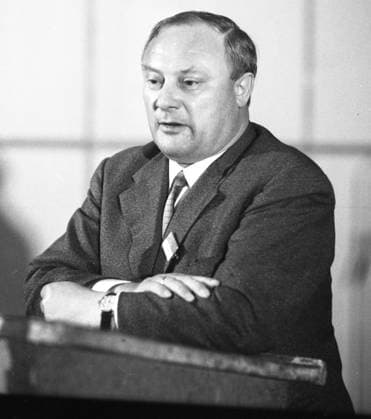 Persönlichkeiten aus 1965-71 DEU, Deutschland, Dortmund: Persönlichkeiten aus der Politik, Wirtschaft und Kultur aus den Jahren 1965-71. Georg Leber (SPD) Gewerkschaftsführer und Minister Verkehr,Post, Verteidigung DEU, Germany, Dortmund: Personalities from politics, business and culture from the years 1965-71. NRW *** Personalities from 1965 71 DEU, Germany, Dortmund Personalities from politics, business and culture from the years 1965 71 Georg Leber SPD Trade union leader and Minister of Transport,Post, Defense DEU, Germany, Dortmund Personalities from politics, business and culture from the years 1965 71 NRW