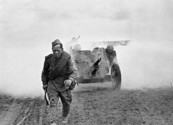 War Work 678228 20.11.1944 War Work. Copy of a photo by war correspondent I. Ozyorsky. The All-Union exposition 50 years of Great October in documentary and art photographs. Israel Sputnik Russia  Copyright: xIsraelx