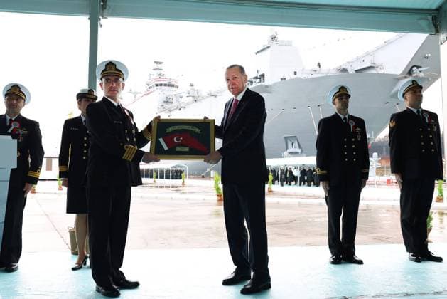 Bilder des Jahres 2023, News 04 April News Themen der Woche KW15 News Bilder des Tages Turkish President Recep Tayyip Erdogan participates in the handing over TCG Anadolu ship and sheet metal cutting ceremony for the new Melgem Frigate Turkish President Recep Tayyip Erdogan participates in the handing over TCG Anadolu ship and sheet metal cutting ceremony for the new Melgem Frigate on April 10, 2023. Photo by Turkish presidency apaimages Istanbul Istanbul Turkey 100423_TURKEY_TPO_00 (4) Copyright: xapaimagesxTurkishxpresidencyx xapaimagesx