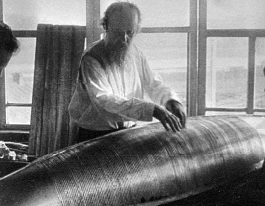 TSIOLKOVSKY 12219 12.10.1919 Konstantin Tsiolkovsky (1857-1935), the founder of interplanetary communication theory, in his workshop RIA Novosti Sputnik Kaluga Russia  Copyright: xRIAxNovostix