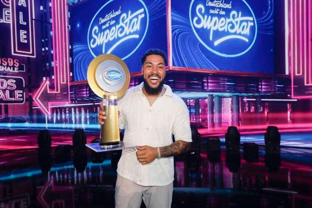 Bilder des Jahres 2023, Entertainment 04 April Entertainment Themen der Woche KW15 Sem Eisinger beim Finale der 20. Staffel der RTL-Castingshow Deutschland sucht den Superstar DSDS 2023 im MMC Coloneum. Köln, 15.04.2023 *** Sem Eisinger at the final of the 20 season of the RTL casting show Deutschland sucht den Superstar DSDS 2023 at the MMC Coloneum Cologne, 15 04 2023 Foto:xR.xSchmiegeltx xFuturexImage