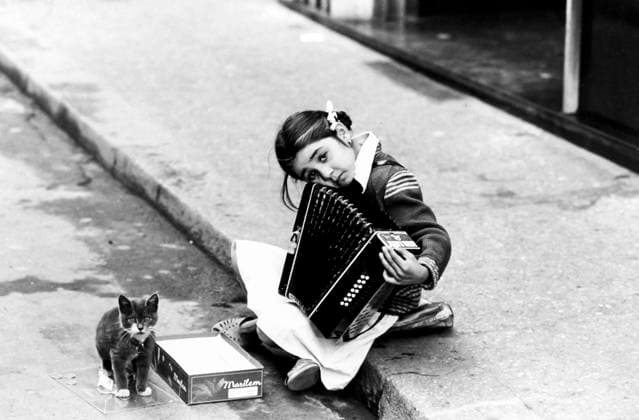 RECORD DATE NOT STATED Little Gypsy With An Accordion Asking For Alms. Little Gypsy With An Accordion Asking For Alms, Italy, 1971. Copyright: 972_ML_05_W496152
