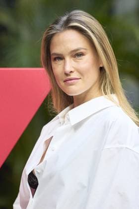 Bar Refaeli presents the new Xti collection at Ginkgo Garden Featuring: Bar Refaeli Where: Madrid, Spain When: 19 Apr 2023 Credit: Sean Thornton Cover Images **NOT AVAILABLE FOR PUBLICATION IN SPAIN** Copyright: xx 52629931 EDITORIAL USE ONLY. NOT FOR USE BY NEWSPAPERS BASED IN THE UK.