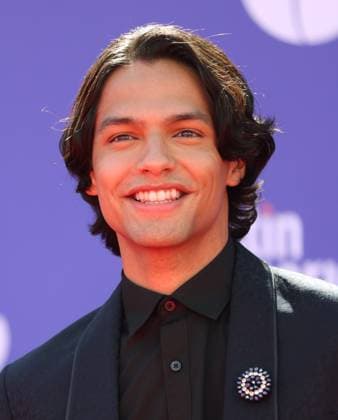 David Jake attends the 8th annual Latin American Music Awards at the MGM Grand Garden Arena in Las Vegas on Thursday, April 20, 2023. The annual event honors outstanding achievements for artists in the Latin music industry.  LAV2023042055 JAMESxATOA