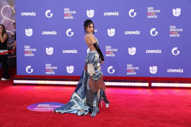 Mexican singer Danna Paola poses on the red carpet of the Latin American Music Awards (Latin AMAs) at the MGM Grand Garden Arena in Las Vegas, Nevada, USA, 20 April 2023. Featuring Bad Bunny, Becky G and Daddy Yankee as favorites, this year s nominations highlight artists spanning all genres of Latin music in 26 categories. Red carpet of the Latin AMAs Awards in Las Vegas !ACHTUNG: NUR REDAKTIONELLE NUTZUNG!  Copyright: xRondaxChurchillx USA6298 20230421-887c63b060dc4d9d588b772487fc8a6dbfd8b3ed