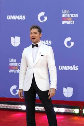 Spanish Singer david Bisbal poses on the red carpet of the Latin American Music Awards (Latin AMAs) at the MGM Grand Garden Arena in Las Vegas, Nevada, USA, 20 April 2023. Featuring Bad Bunny, Becky G and Daddy Yankee as favorites, this year s nominations highlight artists spanning all genres of Latin music in 26 categories. Red carpet of the Latin AMAs Awards in Las Vegas !ACHTUNG: NUR REDAKTIONELLE NUTZUNG!  Copyright: xRondaxChurchillx USA6361 20230421-1c557c4590f1d104b47525abcf4c2d263c7f2559