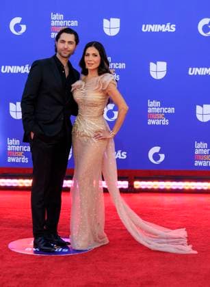 April 20, 2023, Las Vegas, Nevada, USA: Forrest Kolb and Patricia Manterola on the red carpet of the 2023 Latin American Music Awards held on Thursday April 20, 2023 at the MGM Grand in Las Vegas, Nevada. PI Las Vegas USA - ZUMAp124 1028403270st Copyright: xJAVIERxROJASx