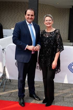 Nathanael LIMINSKI, Leiter der Staatskanzlei NRW, Frauke GERLACH, Direktorin Adolf Grimme-Institut, Roter Teppich, Red Carpet Show, Ankunft, arrival, 59. Verleihung des Adolf-Grimme-Preises Adolf-Grimme-Preis Grimmepreis in Marl, 21.04.2023. oÂ¥Ã‚
