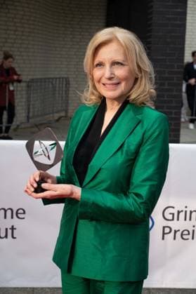 Maren KROYMANN, erhaelt den Grimmepreis, besondere Ehrung des Volkshochschulverbands, Roter Teppich, Red Carpet Show, Ankunft, arrival, 59. Verleihung des Adolf-Grimme-Preises Adolf-Grimme-Preis Grimmepreis in Marl, 21.04.2023. oÂ¥Ã‚