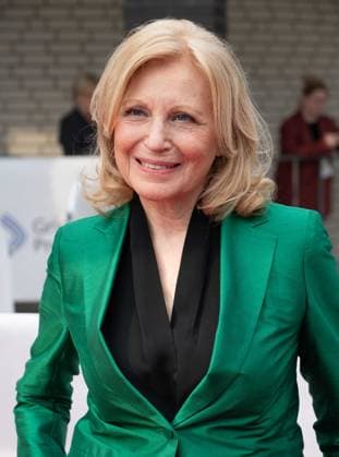 Maren KROYMANN, erhaelt den Grimmepreis, besondere Ehrung des Volkshochschulverbands, Roter Teppich, Red Carpet Show, Ankunft, arrival, 59. Verleihung des Adolf-Grimme-Preises Adolf-Grimme-Preis Grimmepreis in Marl, 21.04.2023. oÂ¥Ã‚