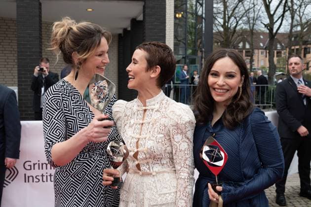 Grimmepreis fuer NEULAND; v.l. Franziska Hartmann, Schauspielerin, Mina Tander, Schauspielerin, Peri Baumeister, Schauspielerin, Roter Teppich, Red Carpet Show, Ankunft, arrival, 59. Verleihung des Adolf-Grimme-Preises Adolf-Grimme-Preis Grimmepreis in Marl, 21.04.2023. o¥Â