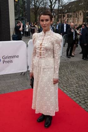 Grimmepreis fuer NEULAND; Peri Baumeister, Schauspielerin, Roter Teppich, Red Carpet Show, Ankunft, arrival, 59. Verleihung des Adolf-Grimme-Preises Adolf-Grimme-Preis Grimmepreis in Marl, 21.04.2023. oÂ¥Ã‚