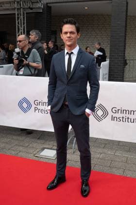 Moderator Jo SCHUERK, Schürk, Roter Teppich, Red Carpet Show, Ankunft, arrival, 59. Verleihung des Adolf-Grimme-Preises Adolf-Grimme-Preis Grimmepreis in Marl, 21.04.2023. oÂ¥Ã‚