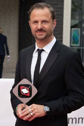 Grimmepreis fuer die Wannseekonferenz, Philipp HOCHMAIR, Schauspieler, Roter Teppich, Red Carpet Show, Ankunft, arrival, 59. Verleihung des Adolf-Grimme-Preises Adolf-Grimme-Preis Grimmepreis in Marl, 21.04.2023. oÂ¥Ã‚
