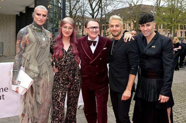 Avi Jakobs, Leni Bolt, Jan-Henrik Scheper-Stuke, Aljosha Muttardi und Ayan Yuruk bei der 59. Verleihung des Grimme Preises 2023 im Theater der Stadt Marl. Marl, 21.04.2023