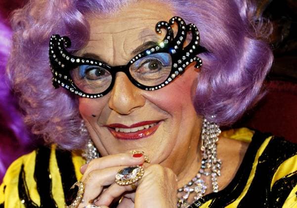 *HOLD* BARRY HUMPHRIES OBIT, *FILE* Australian comedian Barry Humphries as his alter ego Dame Edna during a media call for his new stage show Barry Humphries and Friends Back with a Vengeance in Sydney, Tuesday, February 13, 2007. Tributes are flowing for entertainer Barry Humphries, best known for his alter ego Dame Edna Everage, after his death in a Sydney hospital aged 89. ( NO ARCHIVING, EDITORIAL USE ONLY, NO USE IN BOOKS WITHOUT CONSENT SYDNEY NSW AUSTRALIA  Copyright: xTRACEYxNEARMYx 20230419001789500617