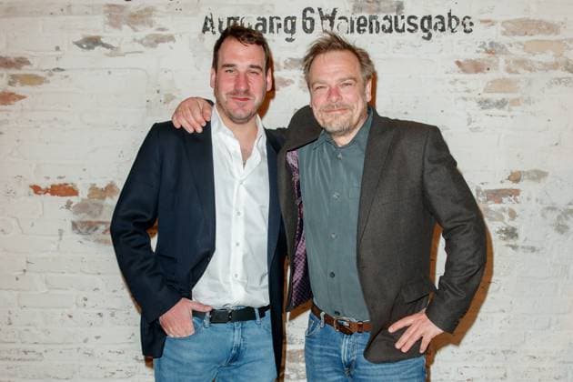Nominiertenabend des Deutschen Filmpreises Lola 2023 James Friend und Frank Petzold beim Nominiertenabend des Deutschen Filmpreises Lola 2023 in der Fabrik 23 am 22.04.2023 in Berlin. Copyright: xEventpressxKochanx