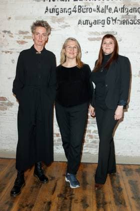 Nominiertenabend des Deutschen Filmpreises Lola 2023 Dorit Jur, Ines Ransch und Annett Schulze beim Nominiertenabend des Deutschen Filmpreises Lola 2023 in der Fabrik 23 am 22.04.2023 in Berlin. Copyright: xEventpressxKochanx