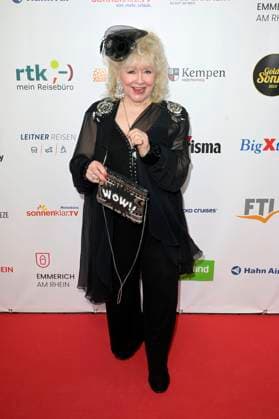 Eva Jacob bei der Verleihung der Goldenen Sonne 2023 während der Sonnenklar.TV Gala im Wunderland Kalkar. Kalkar, 22.04.2023